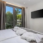Daire 3 Bedroom Front In Krk