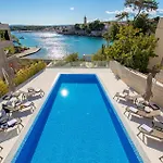 3 Bedroom Front In Krk