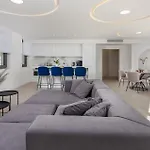 Apartmán 3 Bedroom Front In Krk *