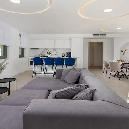 Apartment 3 Bedroom Front In Krk *