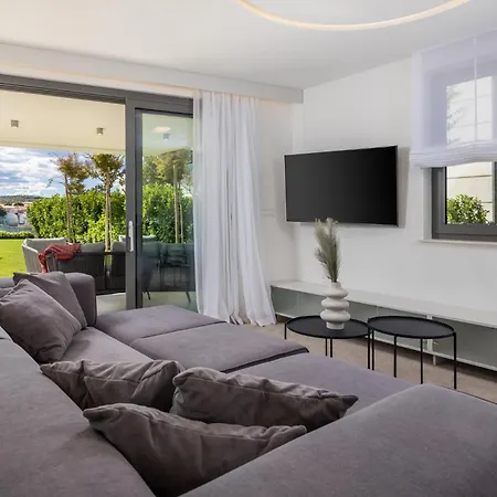 3 Bedroom Front In Krk Apartment Krk Town